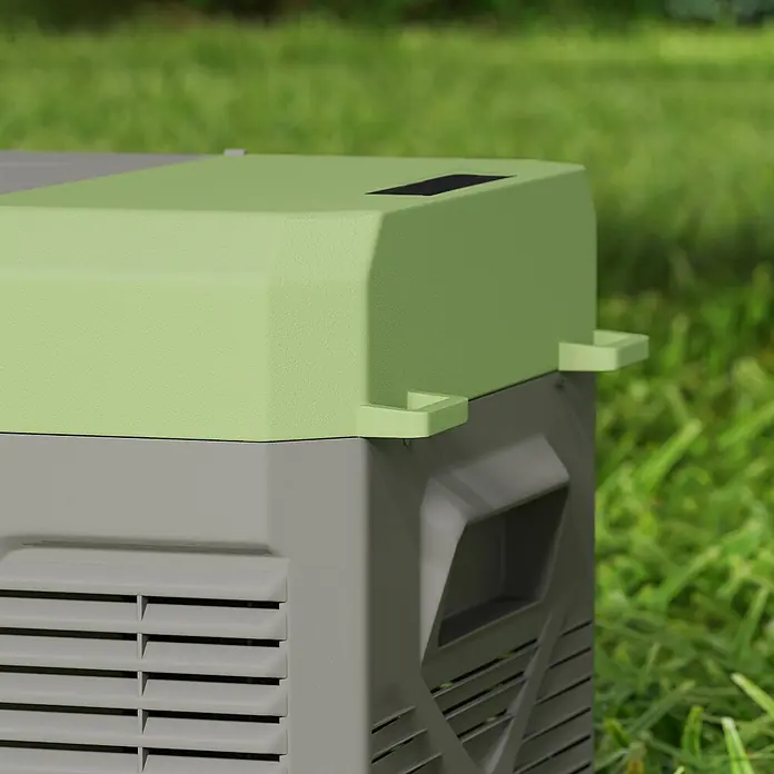 Outsunny Garten-Aufbewahrungsbox - L x B x H: 60,2 x 32 x 27 cm - Zweifarbige grau-hellgrüne Kühlbox mit strukturierter Oberfläche, seitlichen Lüftungsschlitzen und schwarzem Display auf dem Deckel.
