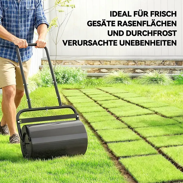 Outsunny Rasenwalze - Passend für: frisch gesäten Rasen und unebene Stellen, Arbeitsbreite: 50 cm, Schwarz - Person schiebt schwarze Rasenwalze auf Gras. Ideal zum Egalisieren von frisch gesäten Rasenflächen und Frostschäden.