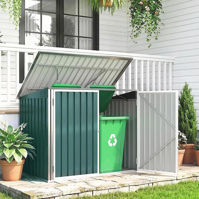Outsunny Mülltonnenbox - Stahl - Grüner und weißer Metall-Abfallbehälter mit geöffnetem Deckel und Tür, mit zwei grünen Recyclingtonnen darin.