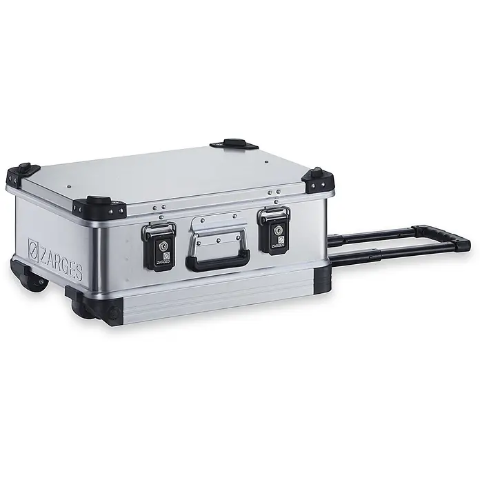 Zarges Aufbewahrungsbox K 424 XC Mobil Universal Alu Box 28l -  - Silberner Aluminium-Transportkoffer mit schwarzen Eckenschützern, Verschlüssen, Rollen und ausziehbarem Griff.