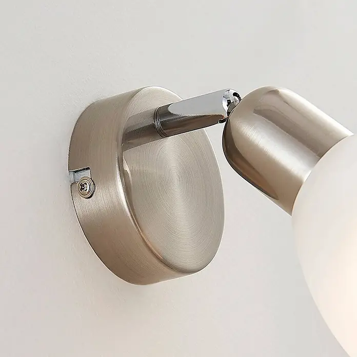 Lindby Wandleuchte Paulina - alu / grau / zink, E14 - Wandleuchte mit gebürsteter Metallbasis, Chromarm und mattierter Glühbirne. Eine Schraube sichert die Basis.