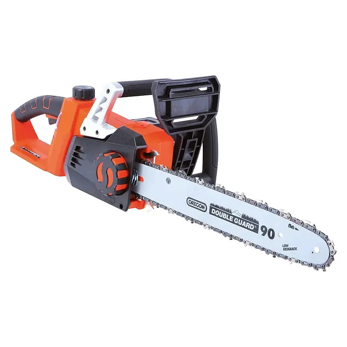 Yard Force Einhand-Akku-Kettensäge LS C35 - 20 V, 2 Ah, 2 Akkus, Schwertlänge: 35 cm - Orange-schwarze Elektrokettensäge mit silberner Führungsschiene, Aufschrift "OREGON DOUBLE GUARD 90".