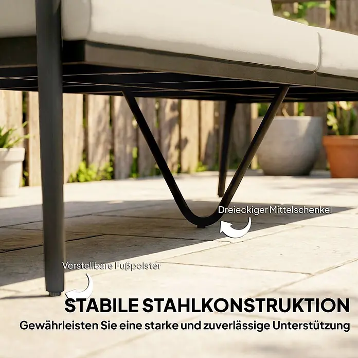 Outsunny Loungesofa - B x T x H: 75 x 75 x 78 cm, Stahl, Khaki - Nahaufnahme des schwarzen Stahlgestells von Gartenmöbeln mit verstellbaren Füßen und dreieckigem Mittelschenkel auf einer Terrasse.