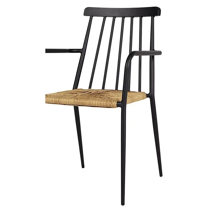 Ebuy24 Gartenstuhl Evira - Aluminium, Rattan Rattan = Polyrattan, Schwarz, B x T x H: 58 x 54 x 84 cm - Schwarzer Spindelstuhl mit Armlehnen und geflochtener natürlicher Sitzfläche.