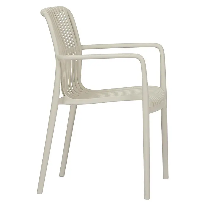 Ebuy24 Gartenstuhl Iben - Kunststoff, Sandfarben, B x T x H: 56 x 58 x 83 cm - Hellbeiger geformter Kunststoff-Sessel mit Lamellenrücken und -sitz sowie integrierten Armlehnen.