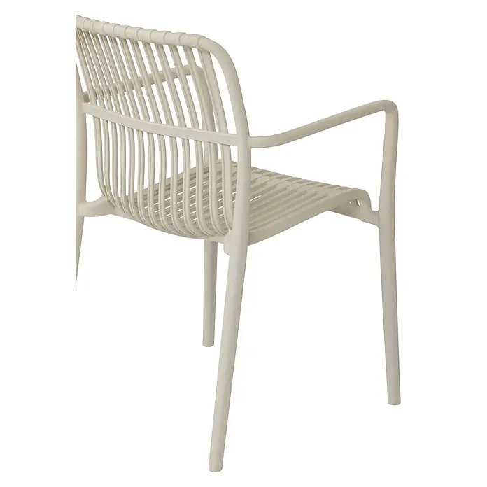Ebuy24 Gartenstuhl Iben - Kunststoff, Sandfarben, B x T x H: 56 x 58 x 83 cm - Hellbeiger Stuhl mit Lattenrückenlehne, Sitzfläche und Armlehnen.