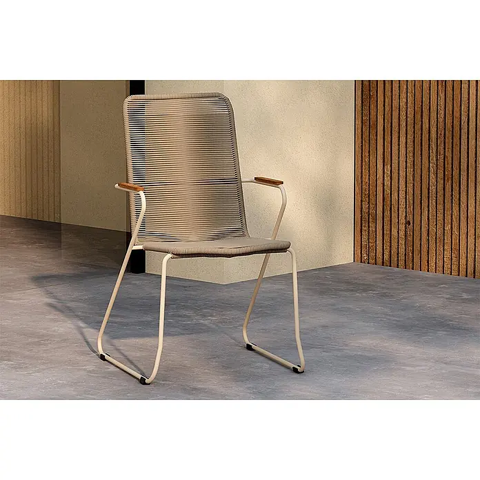Ebuy24 Gartenstuhl Bois - AkazieSeilStahl, Beige, B x T x H: 63 x 65 x 93 cm - Beiger Seilstuhl mit hellem Metallgestell und Holzarmlehnen auf einer modernen Terrasse.