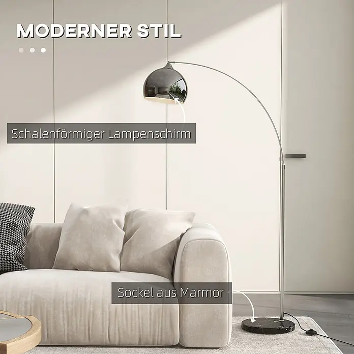Homcom Stehleuchte - 40 W, Höhe: 180 cm, Silber, Silber, E27 - Moderne Bogenstehlampe mit metallischem, schalenförmigem Schirm und rundem schwarzem Marmorsockel, neben einem Sofa platziert.
