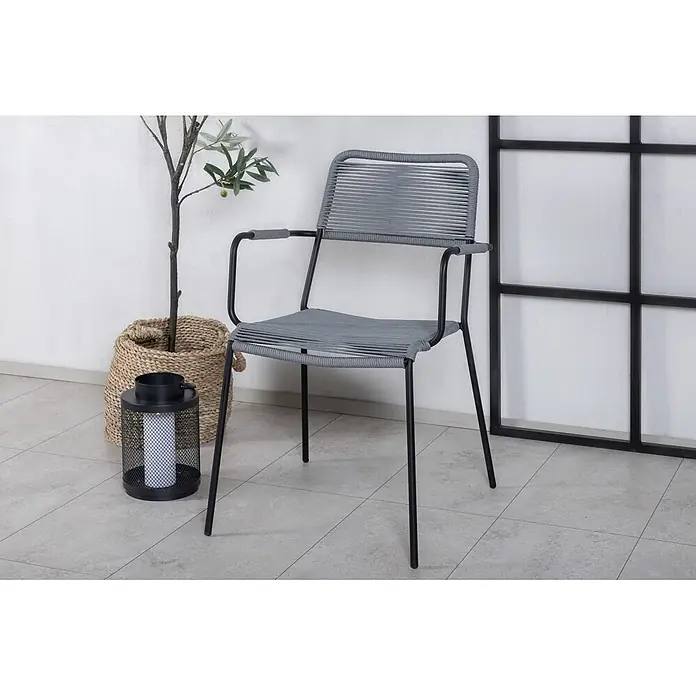Ebuy24 Gartenstuhl Lindos 4er-Set - 4 Stk., 100 % Polyester (Seil), Stahl, Grau - Grauer Seilstuhl mit schwarzem Metallgestell.