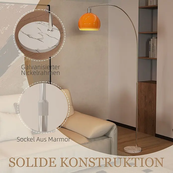 Homcom Stehleuchte - 40 W, Höhe: 190 cm, Silber, Orange, E27 - Bogenlampe mit orangefarbenem Glasschirm, verzinktem Nickelrahmen und Marmorsockel in einem modernen Wohnzimmer.