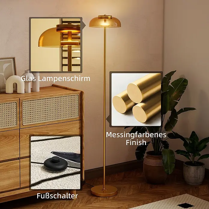 Homcom Stehleuchte - 5 W, Höhe: 134 cm, Messing, Hellbraun, E27 - Messingfarbene Stehleuchte mit amberfarbenem Glasschirm und Fußschalter, beleuchtet einen Raum.