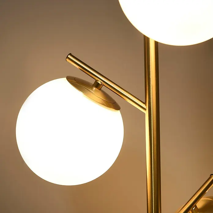 Homcom Stehleuchte - 40 W, Höhe: 169 cm, Gold, Gold, E27 - Moderne goldene Lampe mit beleuchteten weißen Glaskugeln.