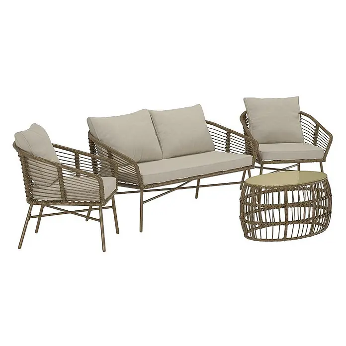 Ebuy24 Loungemöbel-Set Lipari - 4 -tlg., Geflechtmöbel, Beige - Gartenmöbel-Set im Rattan-Stil mit zwei Sesseln, einem Zweisitzer-Sofa und ovalem Couchtisch mit Glasplatte, alle mit hellbeigen Polstern.