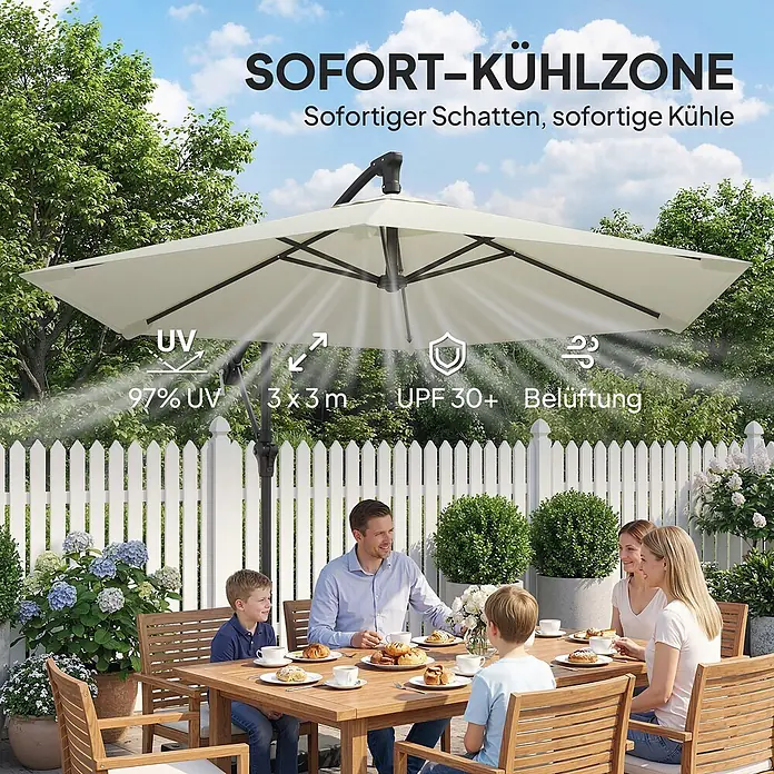 Outsunny Ampelschirm rund - Cremeweiß, Durchmesser Bespannung: 295 cm - Großer beigefarbener Sonnenschirm spendet Schatten für eine Familie beim Essen im Freien, mit Hinweisen auf UV-Schutz und Kühlung.