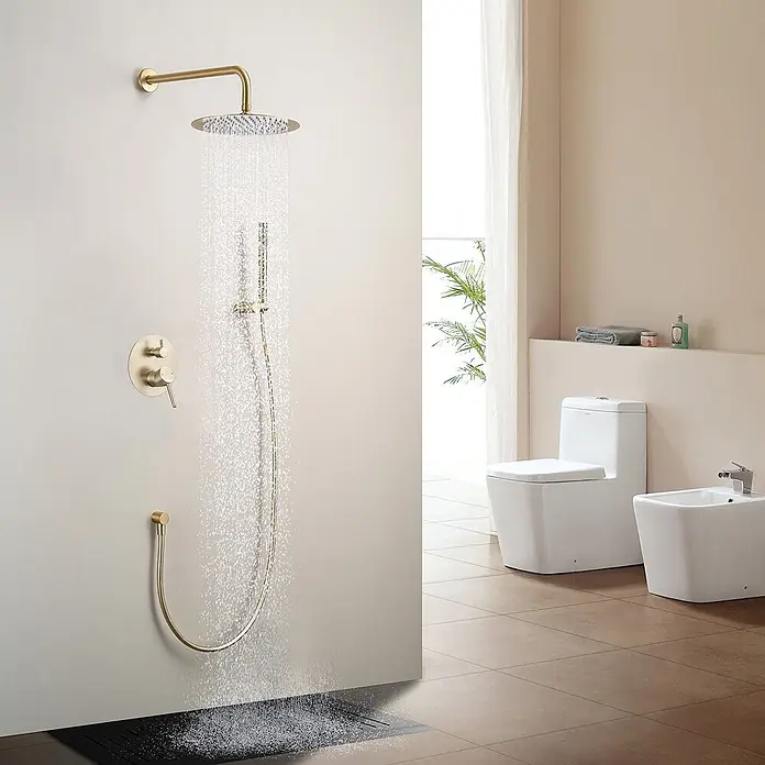 LOMAZOO Duschsystem LMZ-SOLARA - Anzahl Strahlarten: 1 Stk., Gold - Gebürstetes Gold-Duschsystem mit Regenduschkopf und Handbrause, Wasser läuft.
