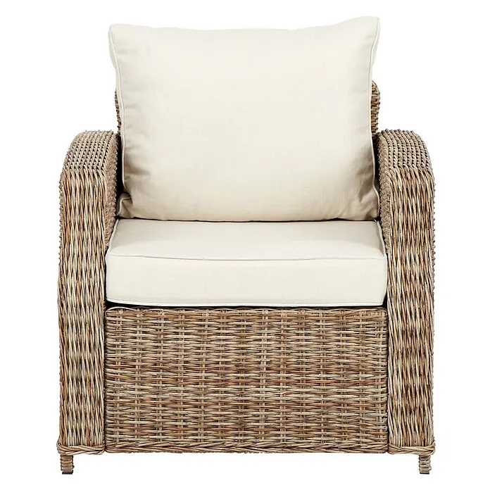 Ebuy24 Gartensessel Gram - Aluminium/Rattan, Polyester Rattan = Polyrattan, Sandfarben, B x T x H: 81 x 80 x 77 cm - Geflochtener Korbsessel in Naturtönen mit weichen, cremefarbenen Sitz- und Rückenkissen.