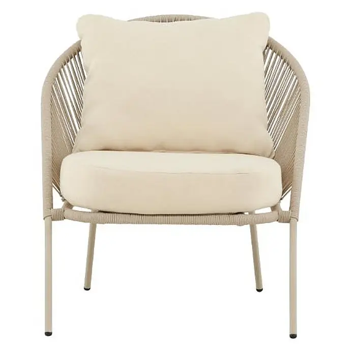 Ebuy24 Gartensessel Lindos 2er-Set - 2 Stk., Stahl, Beige, B x T x H: 74 x 81 x 77 cm - Beigefarbener Outdoor-Sessel aus Seilgeflecht mit hellen Kissen.