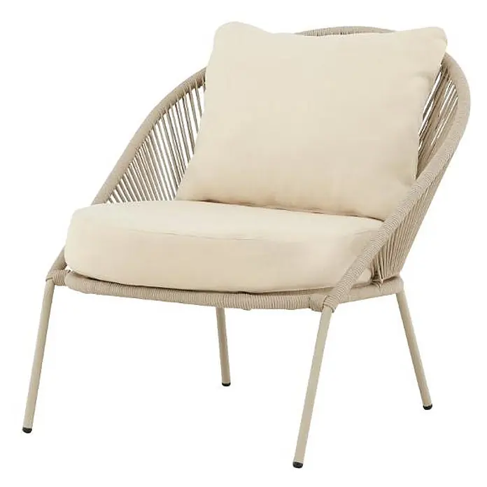 Ebuy24 Gartensessel Lindos 2er-Set - 2 Stk., Stahl, Beige, B x T x H: 74 x 81 x 77 cm - Hellbeiger Outdoor-Loungesessel mit geflochtenem Seilrahmen und weichen Polsterkissen.