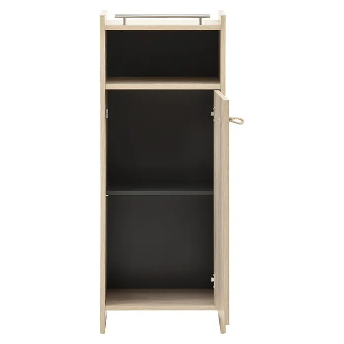 Schildmeyer Highboard Sonderby - B x T x H: 402 x 330 x 1.042 mm, Weißeiche/Eiche gestreift - Heller Holzschrank mit dunkelgrauem Innenraum. Offenes oberes Fach, teilweise geöffnete Tür zeigt Regal. Silberne Stange, Seilgriff.