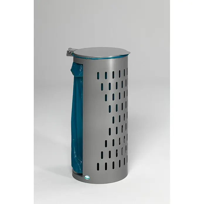 Proregal Standard-Mülleimer kompakt und gelocht mit Deckel - Stahl, Silber - Gelochter, grauer Metall-Abfalleimer mit silbernem Deckel und sichtbarem blauem Müllsack.