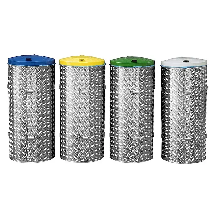 Proregal Standard-Mülleimer mit Tür - 120 l, Edelstahl, Gelb - Vier Recyclingtonnen aus Riffelblech mit farbigen Deckeln: blau, gelb, grün, weiß.