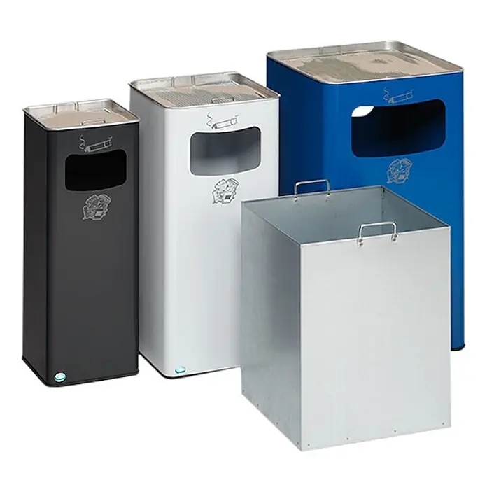 Proregal Asche-Mülleimer klassisch und eckig - Stahl, Weiß - Set aus drei rechteckigen Metallbehältern in Schwarz, Weiß und Blau mit integrierten Aschenbechern, dazu ein silberner Inneneinsatz.