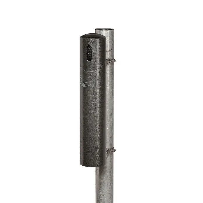 Proregal Aschenbecher - Robuster Wandascher - Stahl, Grau - Dunkelgrauer zylindrischer Aschenbecher mit perforierter Öffnung, an verzinktem Metallpfosten befestigt.