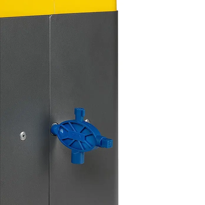 Proregal Wertstoffsammler robust mit abnehmbarem Deckel - 60 l - Blauer sternförmiger Kunststoffschlüssel in einer grauen Platte.