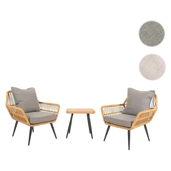 Proregal Gartenstuhl-Set Garnitur mit Tisch - Poly-Rattan, Dunkelgrau, B x T x H: 64 x 72 x 78 cm - Outdoor-Lounge-Set: zwei Rattan-Sessel mit grauen Kissen und passendem Tisch, alle mit schwarzen Beinen.