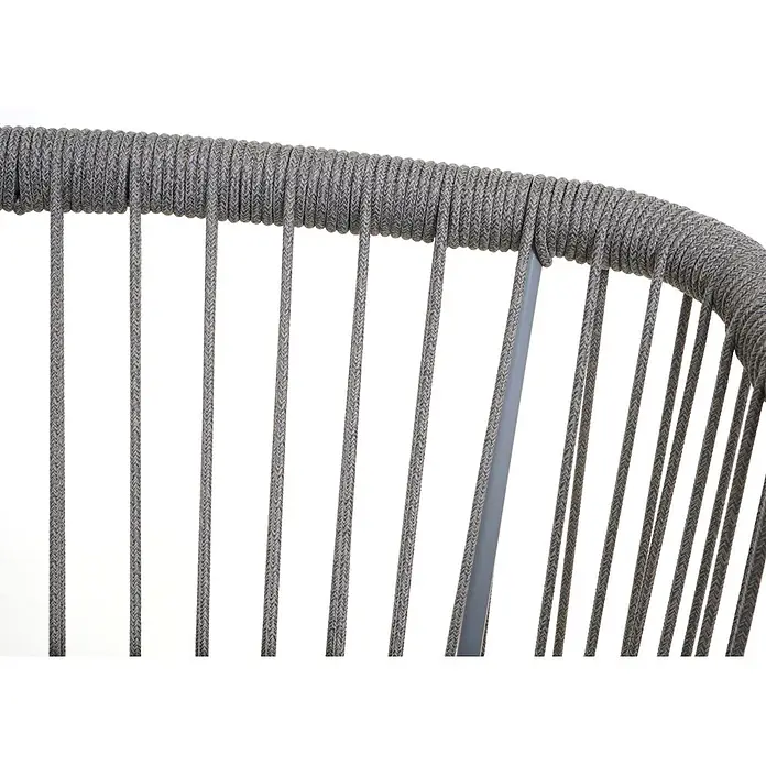 Proregal Garten-Barhocker 2er-Set - Hellgrau, B x T x H: 51 x 53 x 92 cm - Detail der Stuhllehne mit grauem geflochtenem Seil und grauem Gestell.