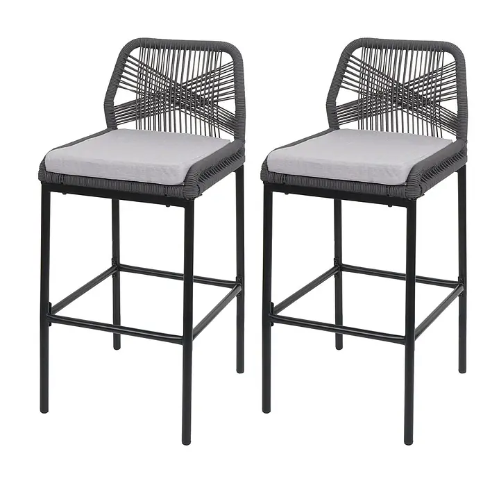 Proregal Garten-Barhocker 2er-Set - Anthrazit, B x T x H: 45 x 52 x 101 cm - Zwei graue geflochtene Barhocker mit hellgrauen Kissen und schwarzen Metallgestellen.