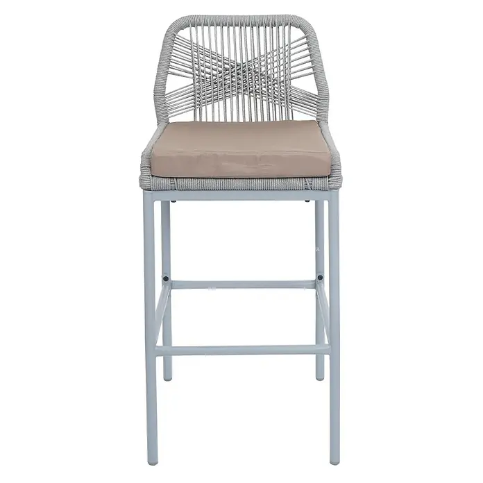Proregal Garten-Barhocker 2er-Set - Hellgrau, B x T x H: 45 x 52 x 101 cm - Hoher Barhocker mit hellblauem Metallgestell, grauer geflochtener Rückenlehne und beigem Kissen.