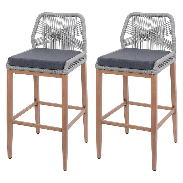 Proregal Garten-Barhocker 2er-Set - Hellgrau, B x T x H: 45 x 50 x 101 cm - Zwei Barhocker mit grauer geflochtener Rückenlehne, dunkelgrauen Polstern und hellen Holzbeinen.