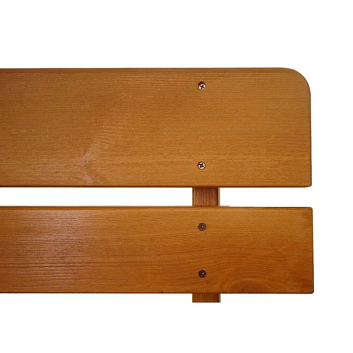 Proregal Gartenbank aus Holz - B x T x H: 148 x 54 x 86 cm, Honigfarben - Hellbraune Holzlatten mit sichtbarer Maserung und Kreuzschlitzschrauben, Teil eines Möbelstücks.