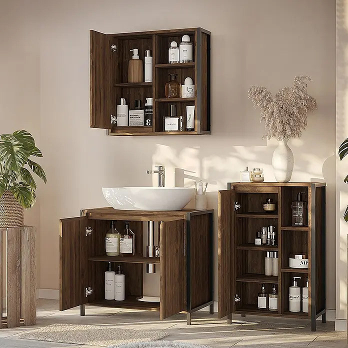 Vicco Badmöbel-Set Naola Eiche/Schwarz 3 Teile - Eiche, Matt - Dunkles Badmöbel-Set: Waschtisch mit Waschbecken, Wandschrank und Stehschrank; dunkle Metallrahmen, gefüllt mit Produkten.