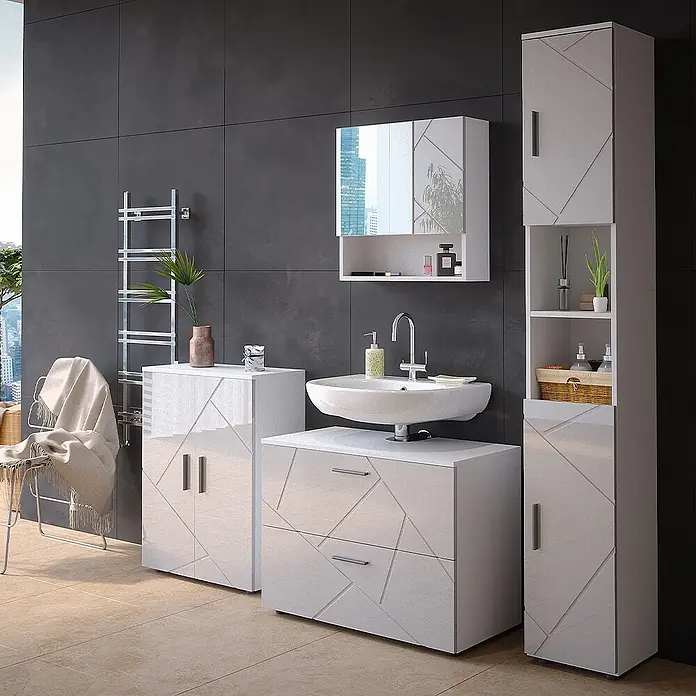 Vicco Badmöbel-Set Irma Weiß Hochglanz 4 Teile, mit Schubladenschrank und Midischrank - Gesamtbreite Badmöbel: 110 cm, Weiß Hochglanz, Glänzend - Modernes, weißes Hochglanz-Badmöbelset mit geometrischem Muster, bestehend aus Waschtisch, Spiegelschrank und Hochschränken, im Bad.