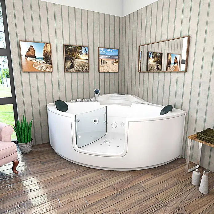 AcquaVapore Badewanne Fertigdusche W60H-SC - Acryl, Weiß - Weiße Eck-Einstiegswanne mit klarer Glastür für einfachen Zugang, in einem Badezimmer platziert.