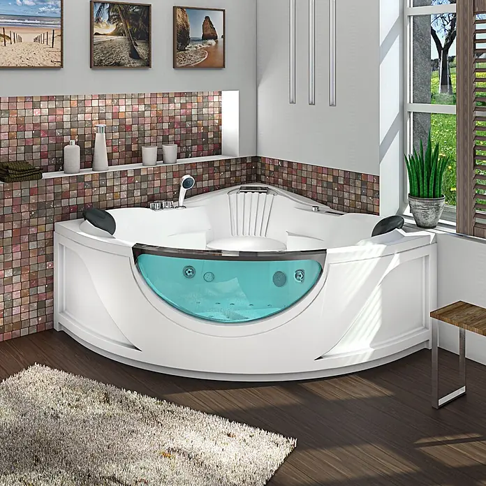 AcquaVapore Badewanne Fertigdusche W25 - Acryl, Weiß - Weißer Eck-Whirlpool mit transparenter Frontplatte, die blaues Wasser und Düsen zeigt, in einem modernen Badezimmer.