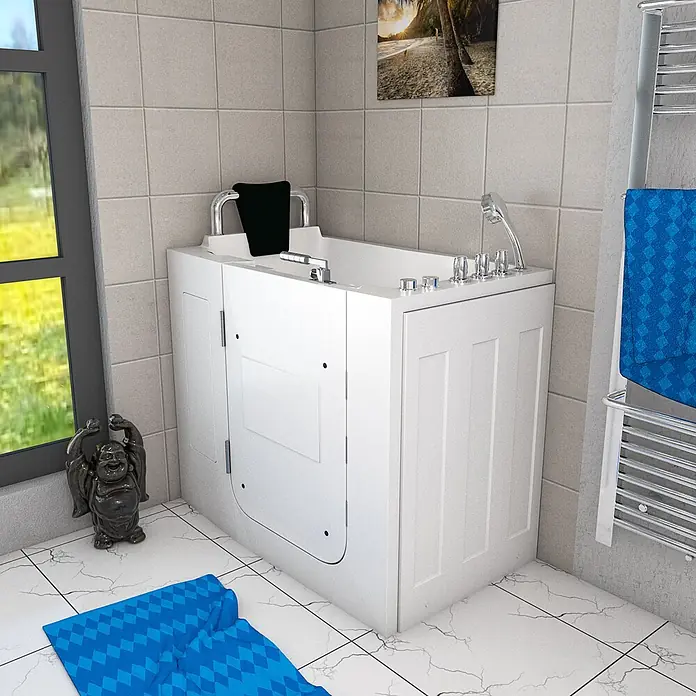 AcquaVapore Badewanne Fertigdusche S08WP-TH-A-L - 68 x 110 cm, Acryl, Weiß - Weiße begehbare Badewanne mit Chromarmaturen und schwarzer Kopfstütze, in einem gefliesten Badezimmer installiert.