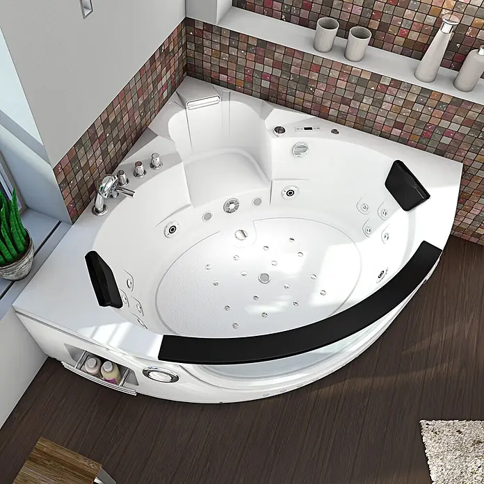 AcquaVapore Badewanne Fertigdusche W06H-SC - Acryl, Weiß - Weiße Eck-Whirlpool-Badewanne mit schwarzen Kopfstützen und zentralen Massagedüsen, mit integrierten Bedienelementen und geschwungenem Design.