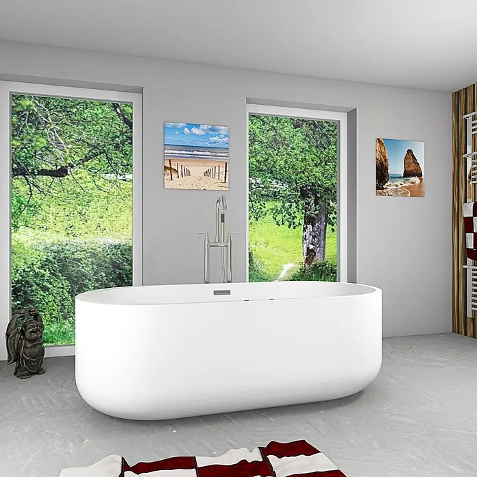 AcquaVapore Freistehende Badewanne Fertigdusche F26-170-AF03 - Acryl, Weiß - Weiße freistehende Badewanne in einem modernen Badezimmer, für ein geräumiges und komfortables Badeerlebnis.