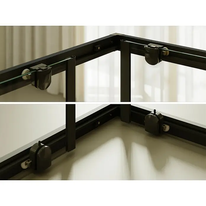 i-flair Eckdusche DK79MF80x90 - Beschichtet, Schwarz, Stärke: 6 mm - Ecke einer schwarzen Duschkabine aus Metall und Glas mit Schiebetürbeschlägen.