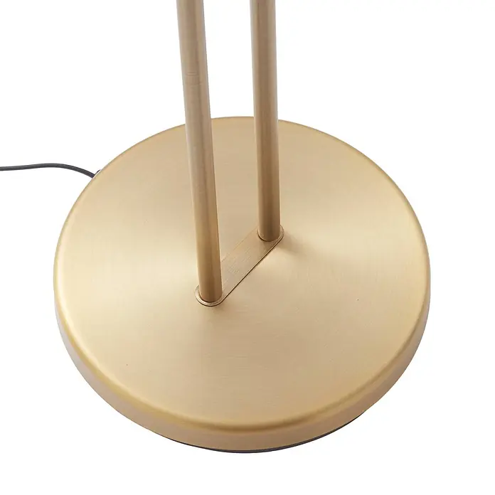 Lindby LED-Deckenfluter Josefin - Höhe: 180 cm, bronze / altmessing, bronze / altmessing, Warmweiß - Bürsteter goldener Metall-Stehleuchtenfuß mit zwei vertikalen Stangen und schwarzem Netzkabel.