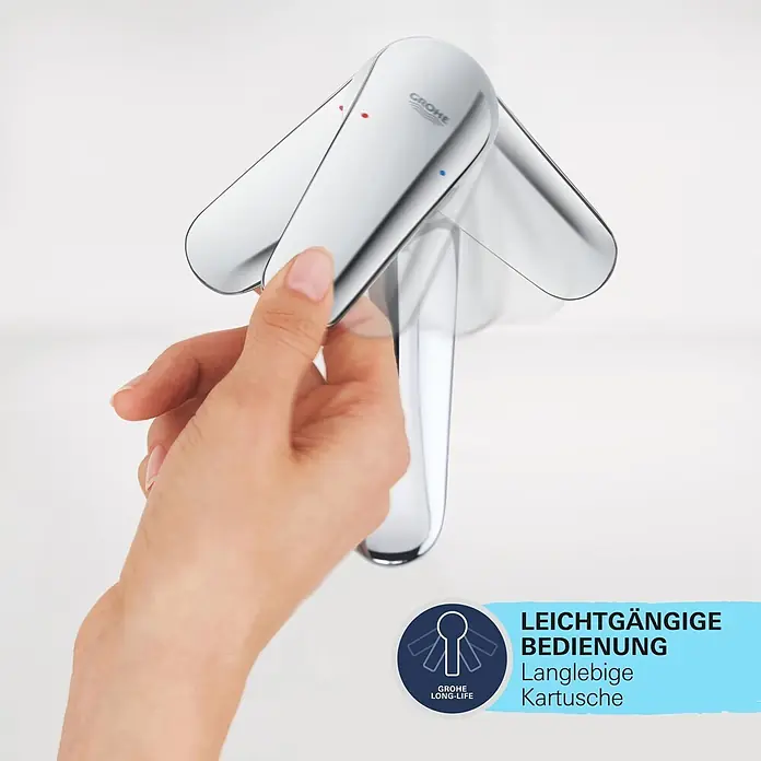 Grohe Swift Waschtischarmatur M-Size - Ausladung Armatur: 116 mm, Chrom, Glänzend - Hand bedient leichtgängig einen glänzenden Grohe Wasserhahnhebel aus Chrom.