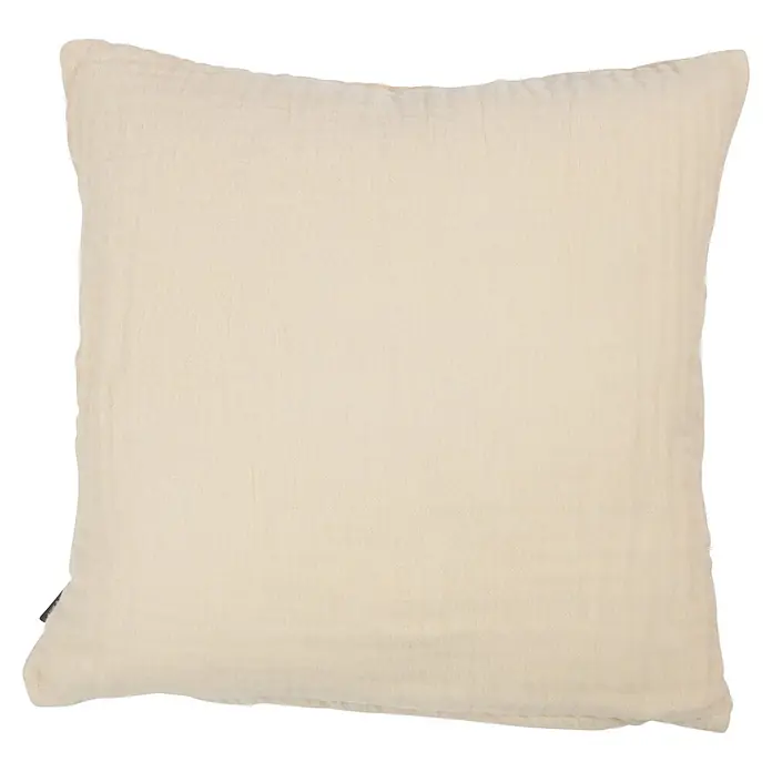 Kissen Nova - Creme, 45 x 45 cm - Cremefarbenes quadratisches Kissen mit feiner Stoffstruktur.