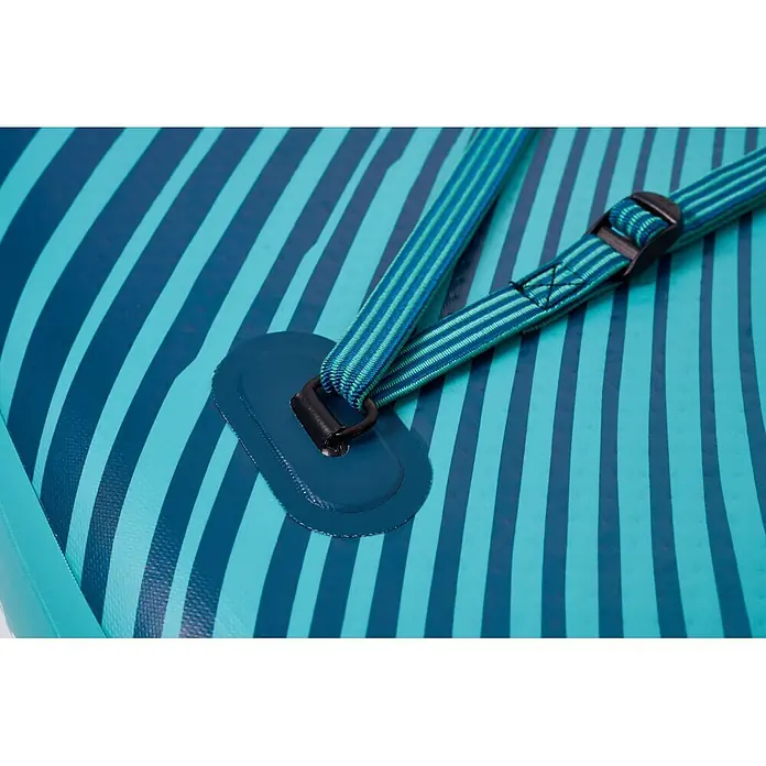 Aqua Marina SUP-Board Vapor - L x B x H: 315 x 79 x 15 cm, Nutzlast: 140 kg, Aufblasbar - Nahaufnahme eines aufblasbaren Paddelboards mit blau-türkisen Streifen, D-Ring-Befestigungspunkt und gemustertem Spanngurt.
