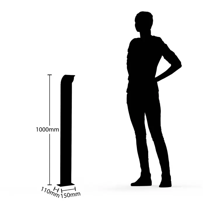 Lucande Außenlaterne Tinna -  - Dunkle Poller (1000x110x150mm) neben einer Person zur Größenreferenz.