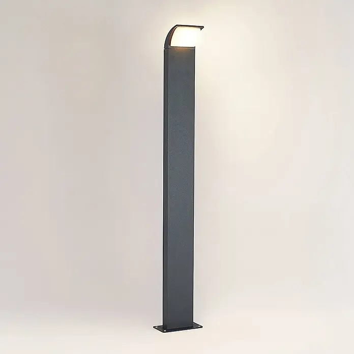 Lucande Außenlaterne Tinna -  - Anthrazitfarbene Pollerleuchte aus Metall mit quadratischem Säulendesign, spendet warmweißes Licht von oben.