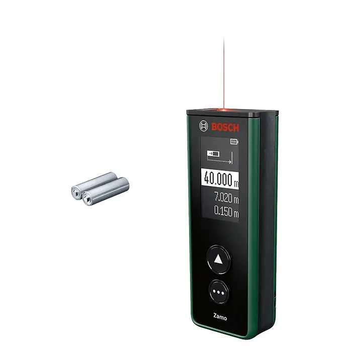 Bosch Laserentfernungsmesser Zamo - Messbereich: 0,15 - 40 m, 3 -tlg. - Grün-schwarzes Bosch Zamo Laser-Entfernungsmessgerät mit rotem Laserstrahl, Messwerten und zwei silbernen AA-Batterien.