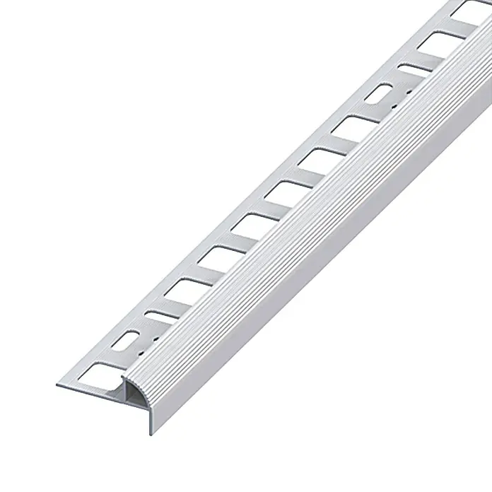 Treppenkantenprofil - Aluminium, Silber, 2,5 m x 8 mm, Eloxiert - Aluminium-Treppenkantenprofil mit Rillen und Löchern für sicheren Halt und moderne Optik. Ideal für Treppenrenovierung.